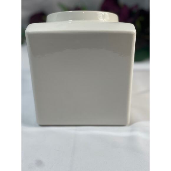 Vintage Hyalyn Pottery USA 1995 Vegetables Canister - 8" Tall - Picture 9 of 12